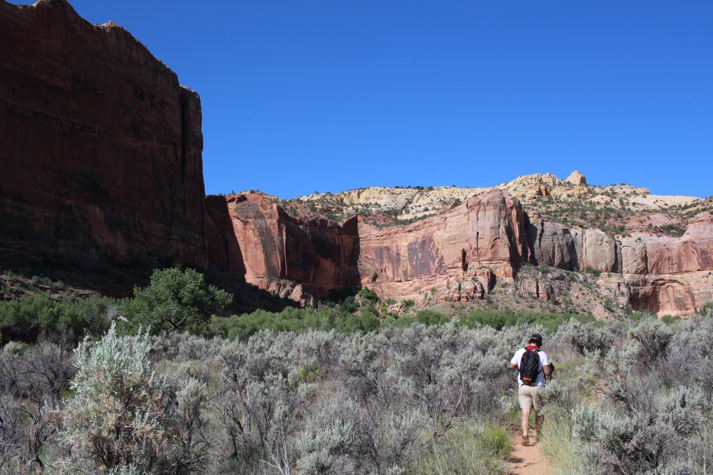 cramped up escalante hike 4